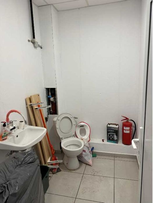 Дава се под наем Магазин в Варна, Център - 92 кв.м за 1097.01 € - Снимка #3