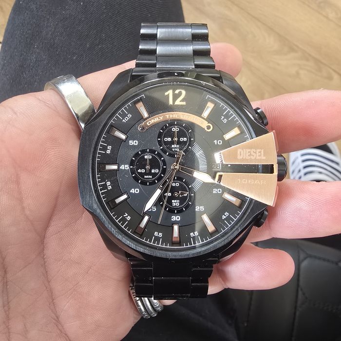 Продавам 2 часовника