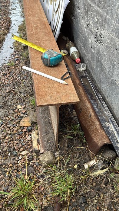 Балка двутавр 2шт. Состояние новое