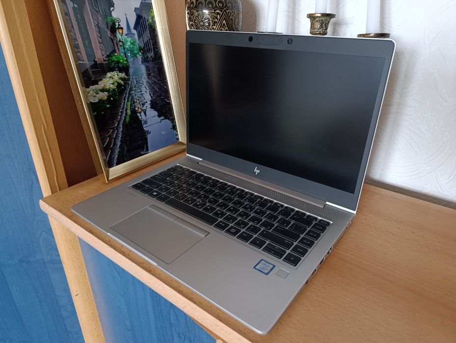 Ноутбук бизнес класс.