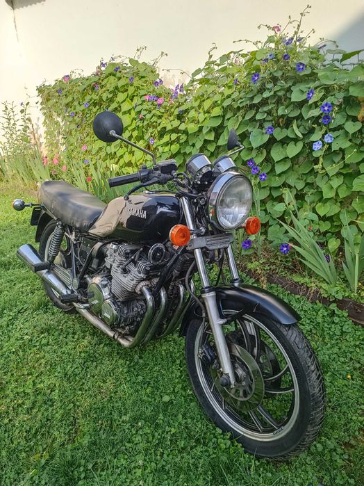 Yamaha xj 650,cafe racer sau de reconditionat.