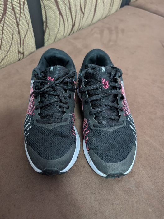 Обувки Nike 36 .5