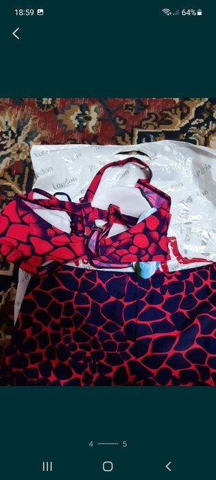 Costum de baie cu pantalon scurt