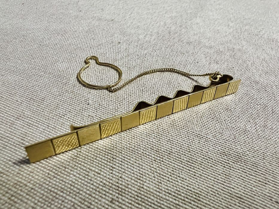 Злато за абитуриент - Златна игла за вратовръзка