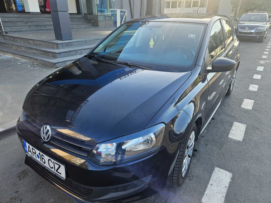 VOLKSWAGEN Polo 2011 — imagine 3
