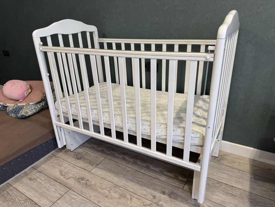 Продам манеж состояние отлично