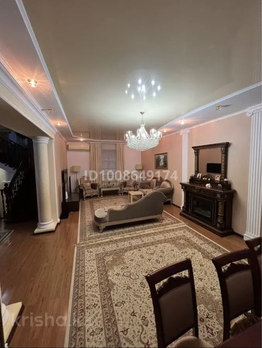 Частный дом с участком