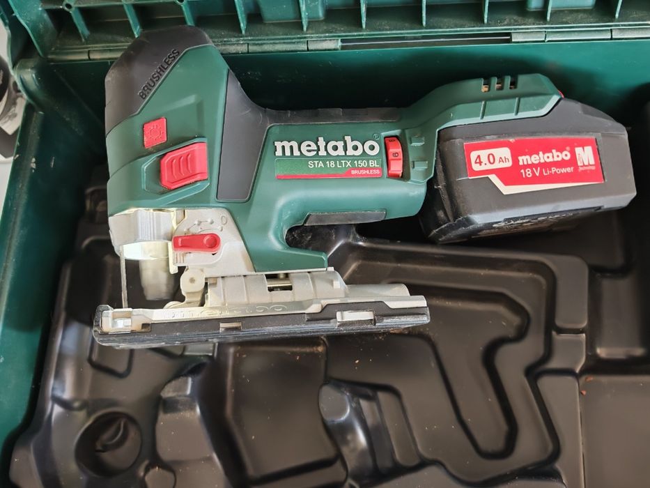 Metabo STA 18 LTX 150 BL акумулаторен прободен трион (безчетков) + 2x 4.0Ah батерии + зарядно + куфар