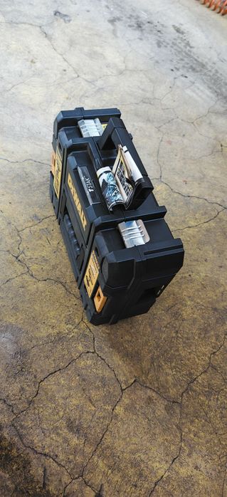 Нов куфар Dewalt TSTAK 2