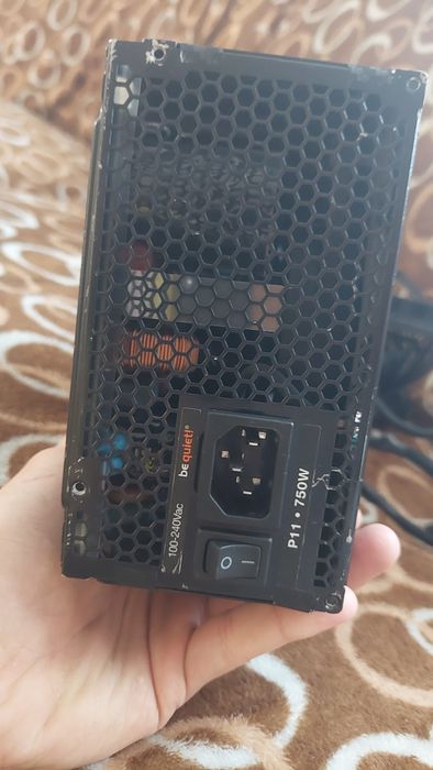 Sursă be quiet! Dark Power Pro 11 750W Platinum – Defectă / Pentru piese sau reparație