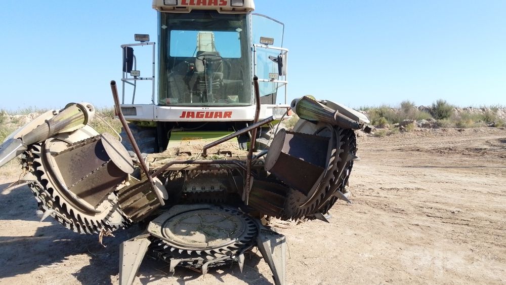 840 JAGUAR 2000 yil 62000$$