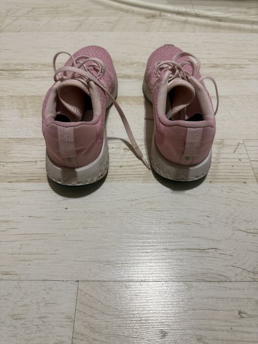 Оригинални маратонки Nike