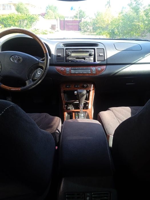 Продаётся камри 35 европеец в хорошем состоянии. Срочно торг