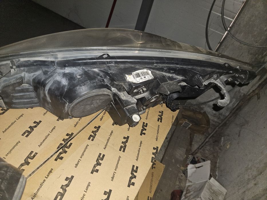 Фарове за пежо 308