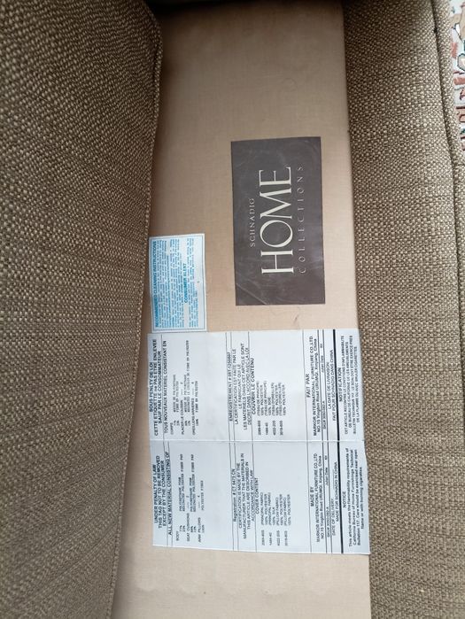 диван Desiderio производства США