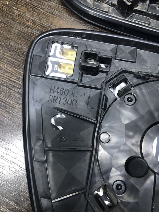 Стекло зеркала Rav4 2020 год