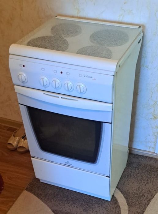 Продам плиту на запчасти