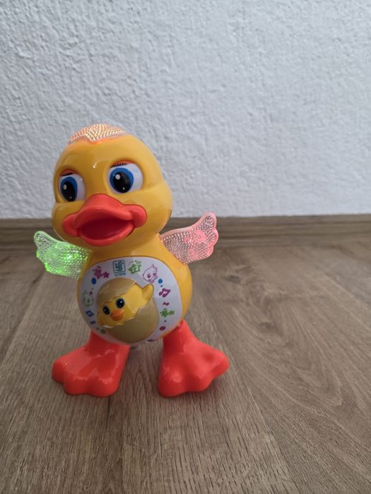 Детска играчка пате - пее и танцува