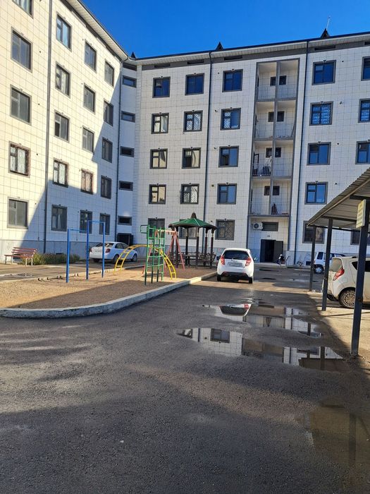 Shahar markazida joylashgan yangi kvartira