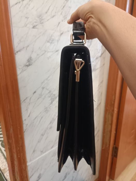 Портфель Cantlor