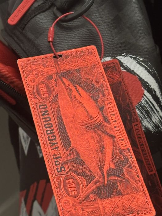Продам оригинал рюкзак Sprayground