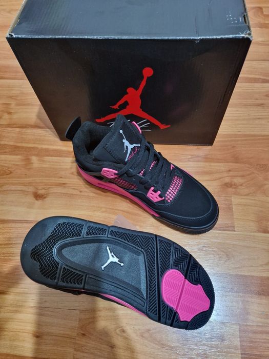 Adidasi jordan 4