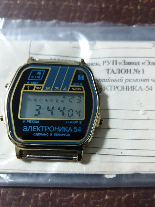 Электронные часы (Беларусь, СССР).