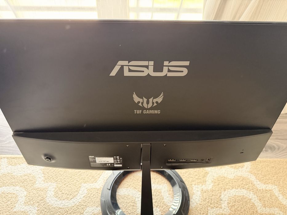 Vand monitor Asus TUF Gaming 24"