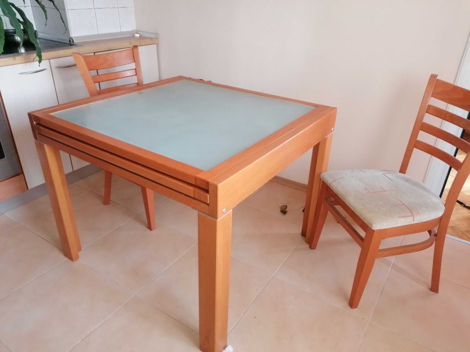 Кухненска - трапеза маса