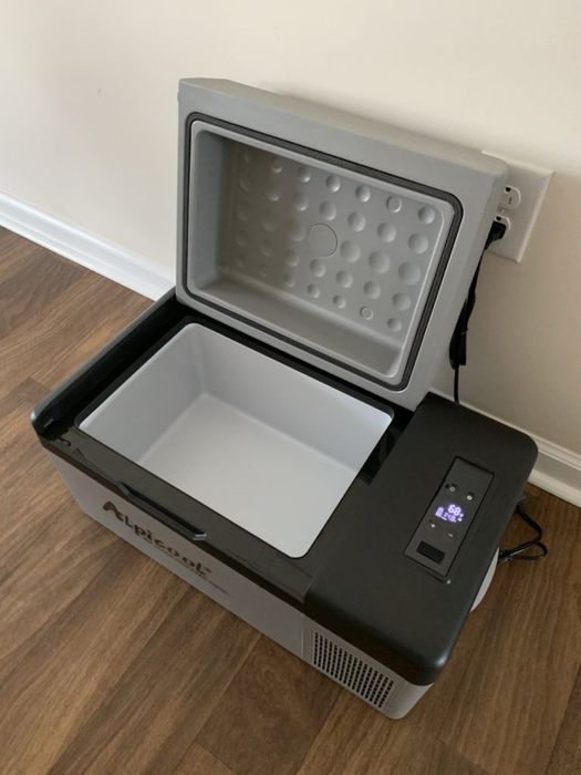 БЕЗПЛ ДОСТАВКА 20L Преносим компресорен хладилник фризер 12V 24V 220V