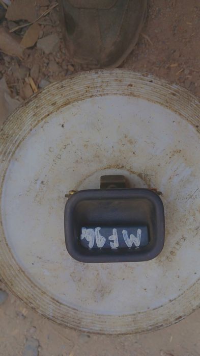 Ручка бордачка Мазда 323 и 626