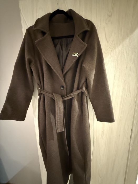 Кафяво палто, Универсален размер