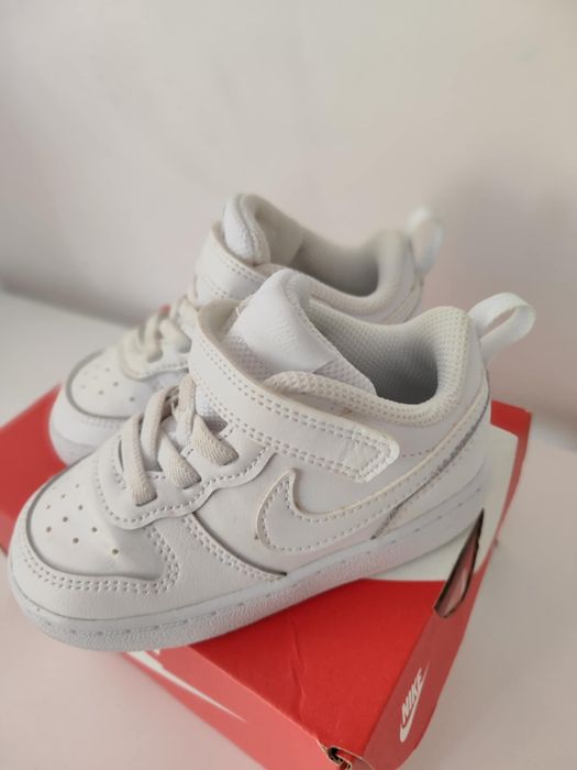 Детски обувки маратонки и боти