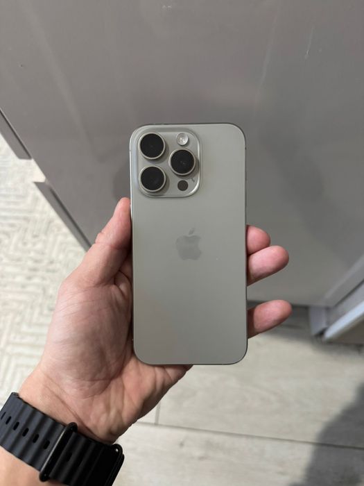 Продам Айфон 15 про 256мб