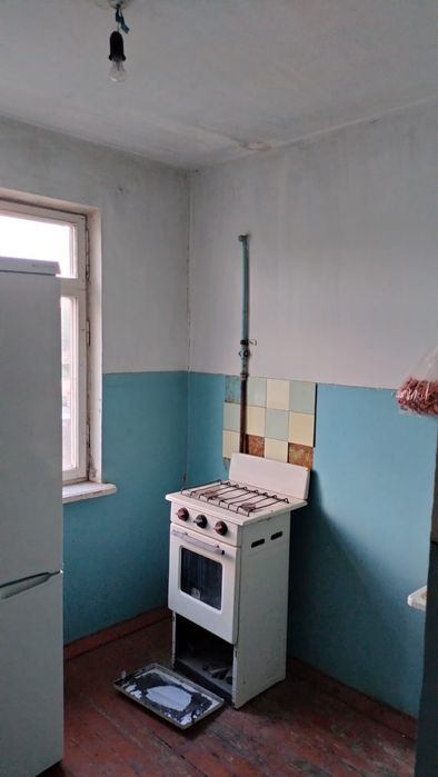 Продам 1 комнаты квартиа Без Ремонт