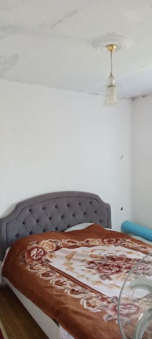 Kvartira sotiladi 3 xona 4 qlingan