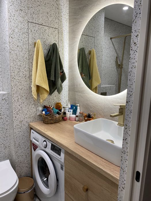 Продается 2 комн. Квартира в центре города