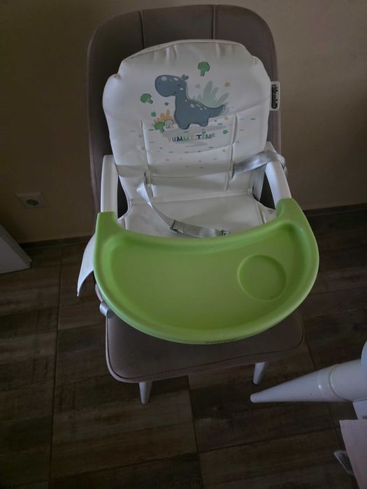 Бустер столче за хранене