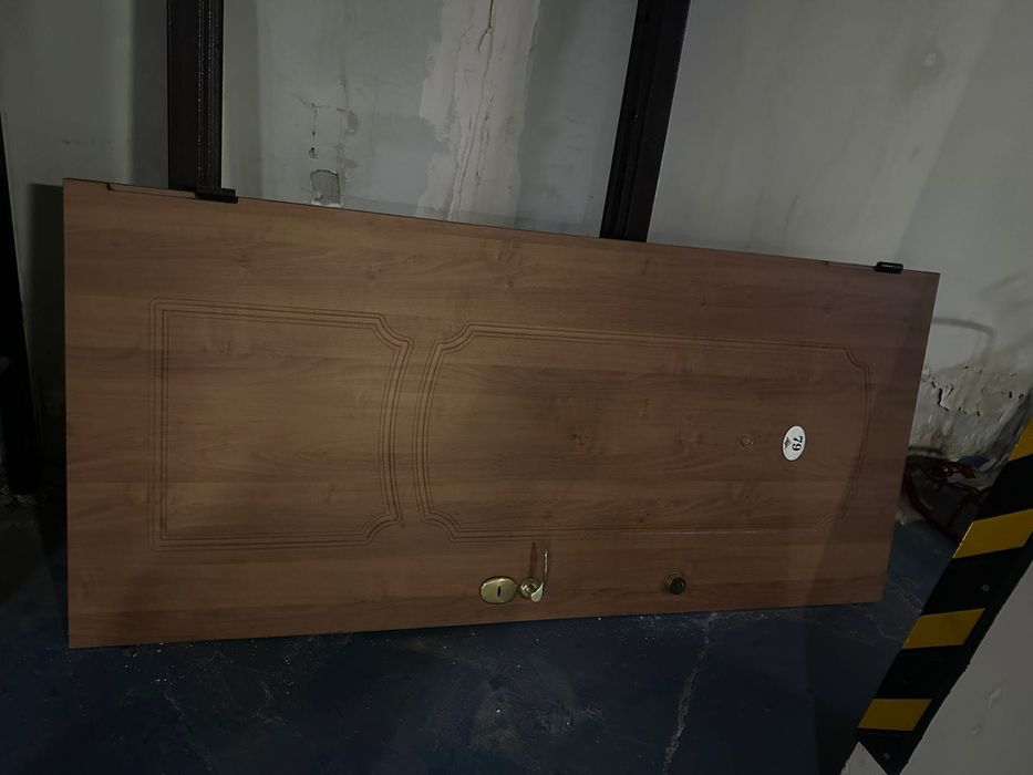 Продам входную дверь