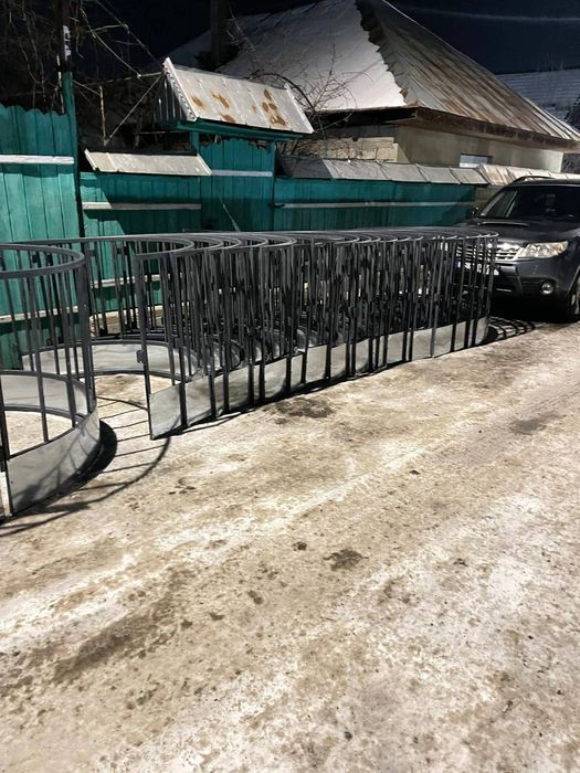 Iesle pentru oi si adaptoare pentru animale