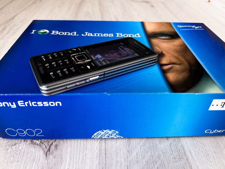 Sony Ericsson C902 Cyber-shot—Quantum of Solace/ James Bond Edition - Full Box- Colectie rar