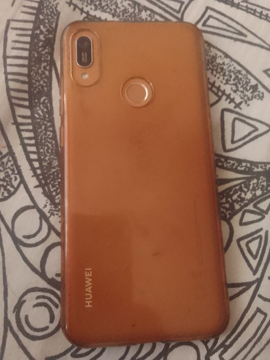 Huawei Y6 2019 за 12000