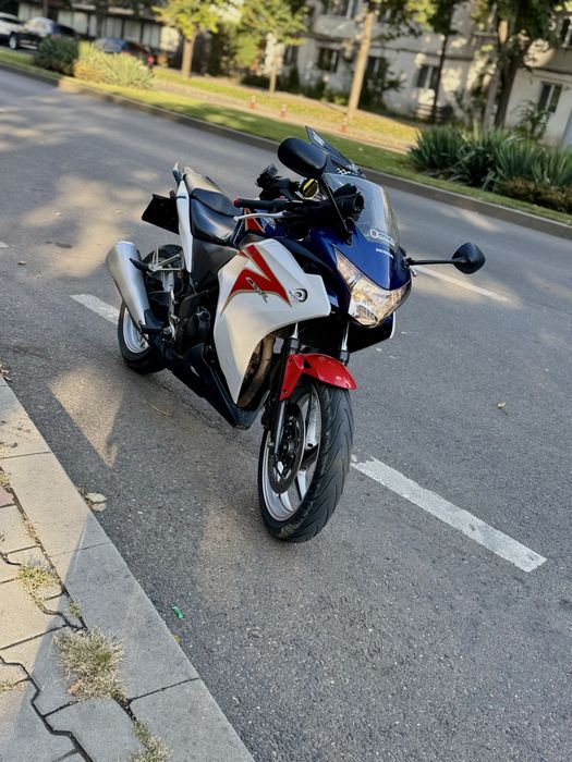 Vand Honda Cbr 250 R