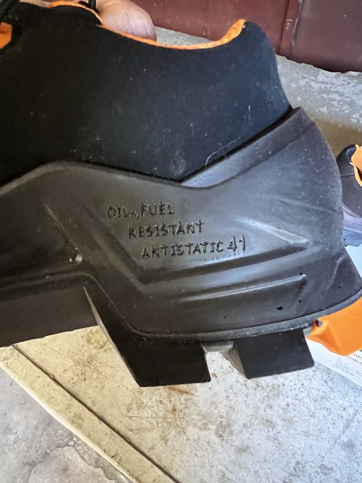 Vand pantofi protectie Uvex marimea 41