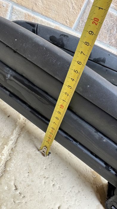 Suport auto Thule pentru 3-5 perechi de schiuri