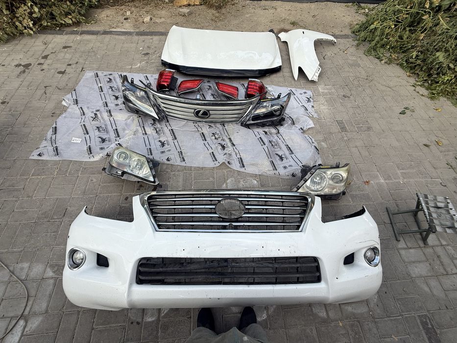Бамперина лексус 570 оригинал фара решотка капот крыло