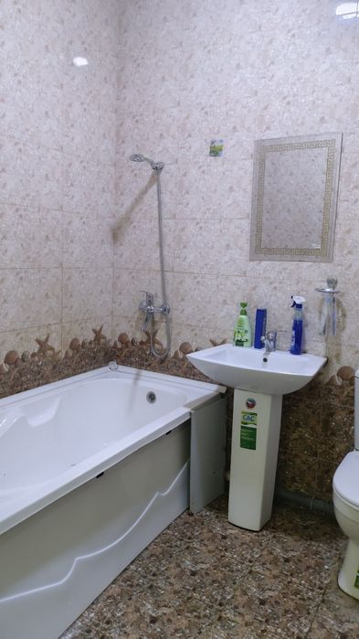 Yangi Hayot 9 Hududda 1-qavatdagi uy sotiladi