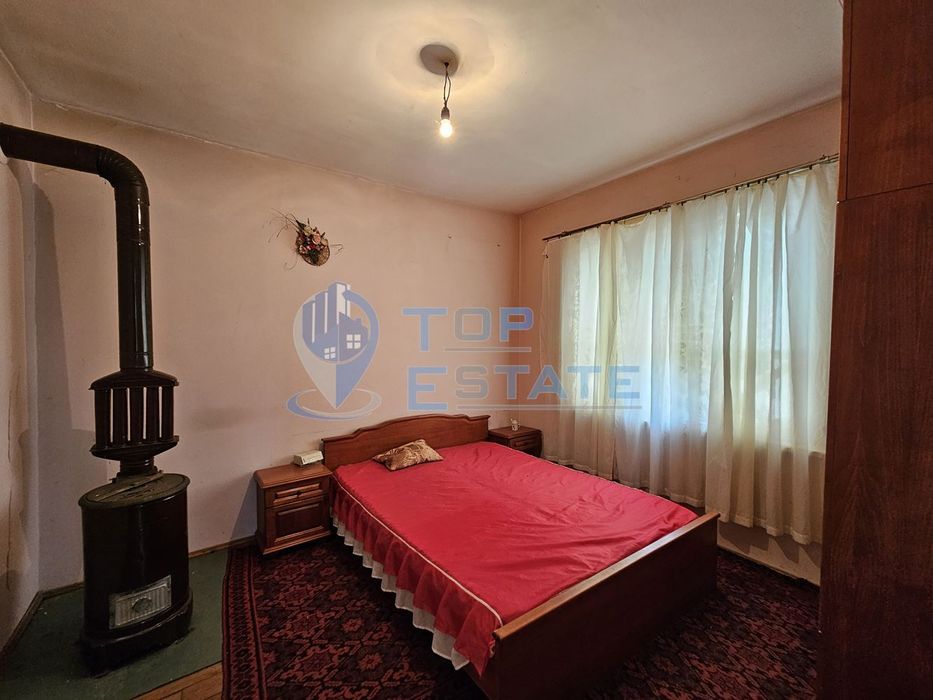 Къща в Велико Търново, област-с.Горна Липница площ 75 цена 27000