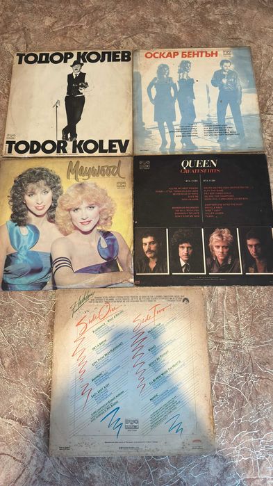 Музикални плочи, издания на Балкантон.