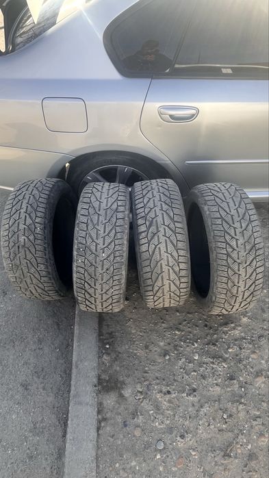 Продам шины все сезонка на р 17